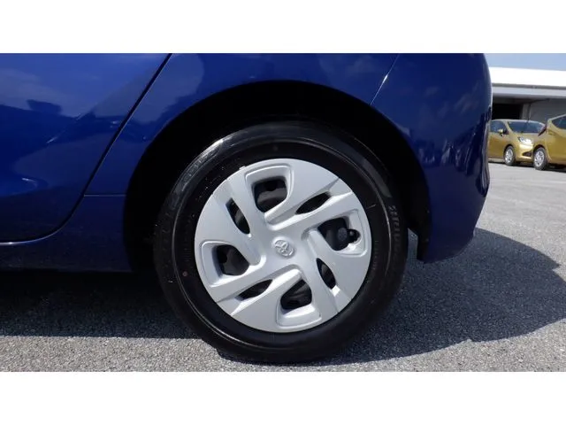 アクア（トヨタ）の車両写真
