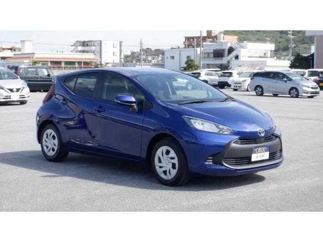 アクア（トヨタ）の車両写真