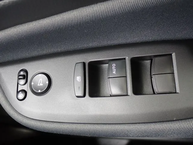 ホンダ フィット e:HEV