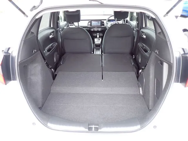 ホンダ フィット e:HEV