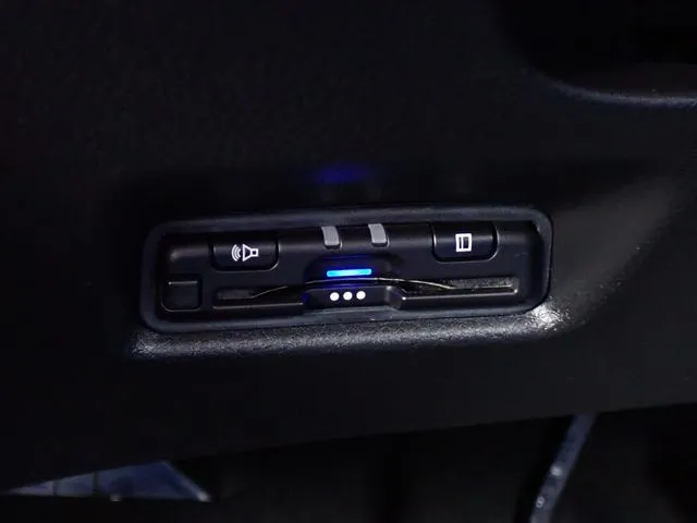 ホンダ フィット e:HEV