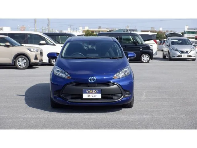 アクア（トヨタ）の車両写真