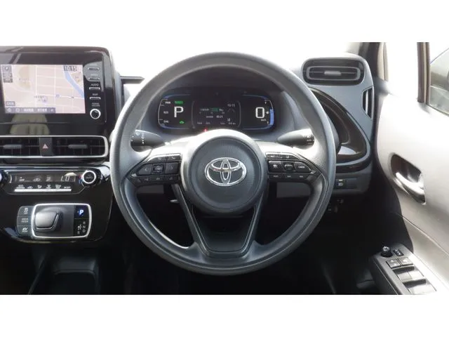 アクア（トヨタ）の車両写真