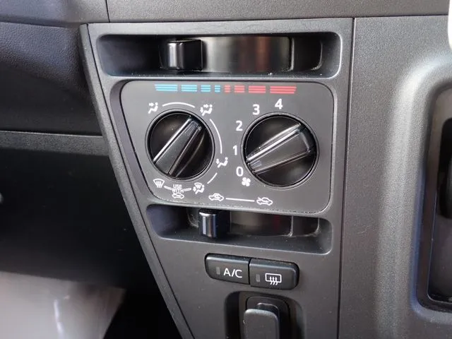 ダイハツ ハイゼットカーゴ