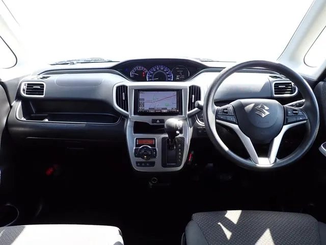 スズキ　ソリオ