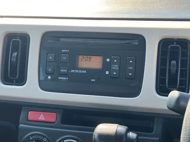 アルト　４ＷＤ（スズキ）の車両写真