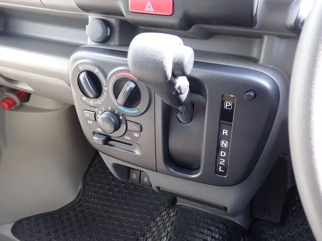 スズキ　エブリイバン