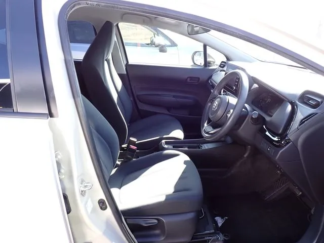 アクア（トヨタ）の車両写真