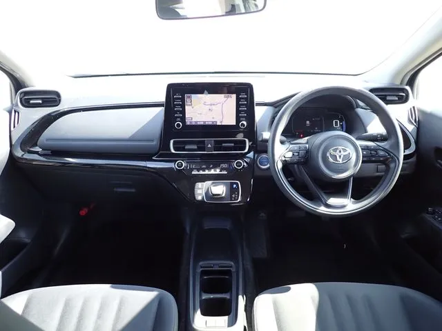 アクア（トヨタ）の車両写真