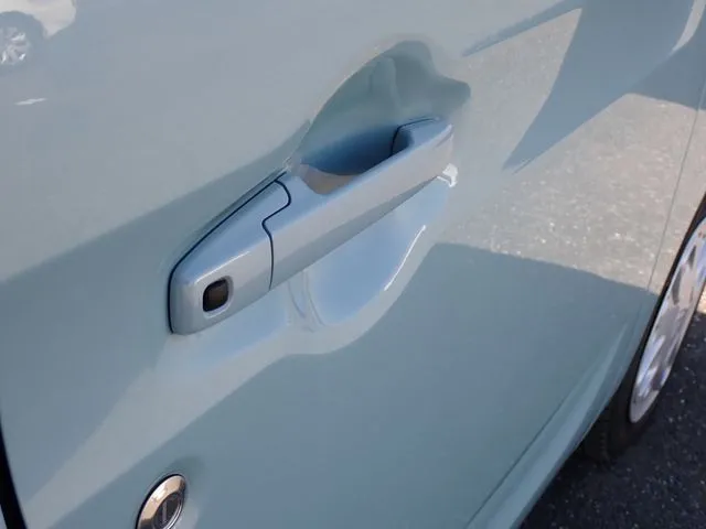 スペーシア（スズキ）の車両写真