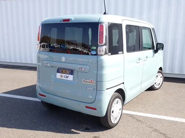 スペーシア（スズキ）の車両写真