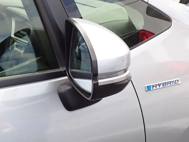ホンダ　シャトル　ハイブリッド　４ＷＤ