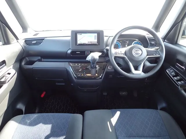 ルークス（ニッサン）の車両写真