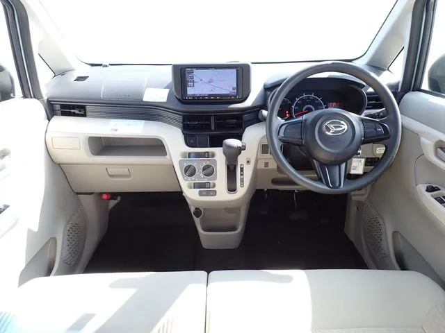 ムーヴ（ダイハツ）の車両写真