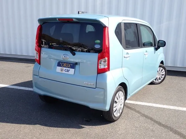 ムーヴ（ダイハツ）の車両写真