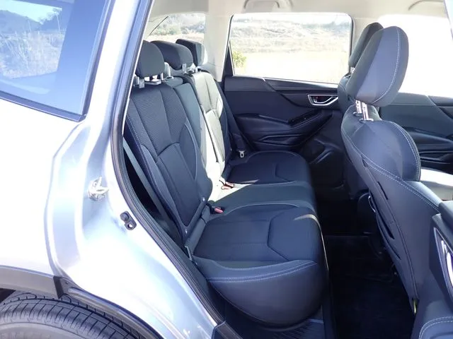 フォレスター（スバル）の車両写真