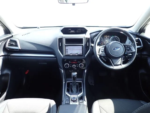 フォレスター（スバル）の車両写真