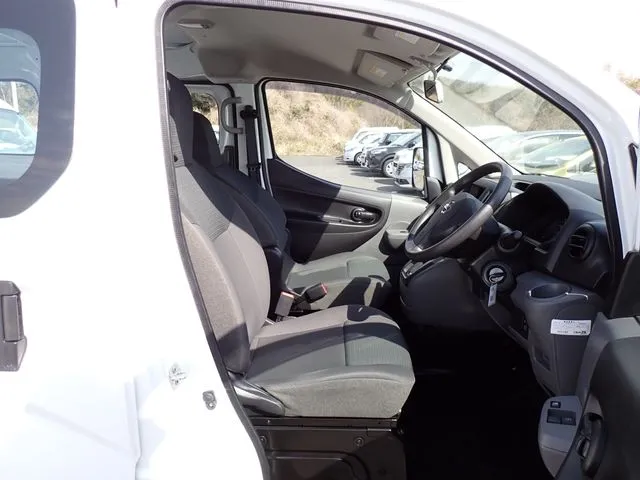 ニッサン　ＮＶ２００バネットバン