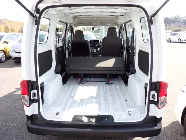 ニッサン　ＮＶ２００バネットバン