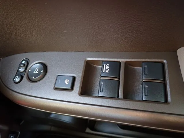 ホンダ　Ｎ－ＷＧＮ