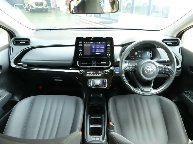 アクア（トヨタ）の車両写真