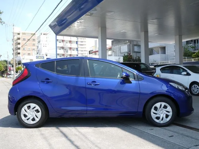 アクア（トヨタ）の車両写真