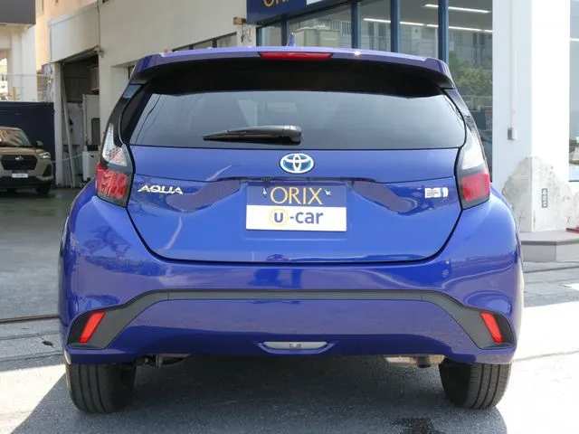 アクア（トヨタ）の車両写真