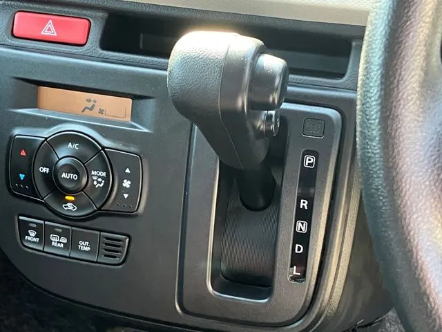 アルト　４ＷＤ（スズキ）の車両写真