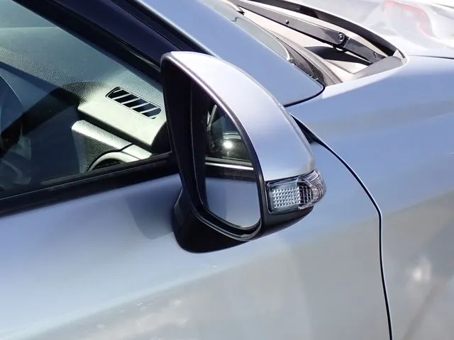 カローラアクシオ（トヨタ）の車両写真