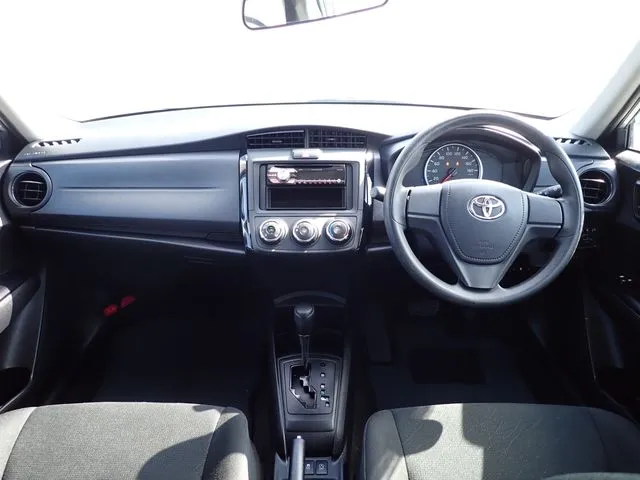 カローラアクシオ（トヨタ）の車両写真