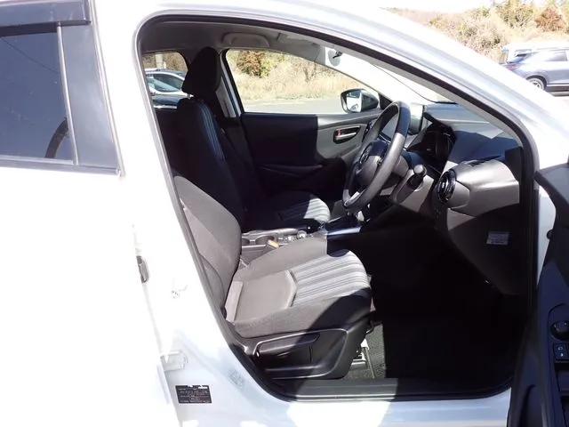 マツダ　ＭＡＺＤＡ２