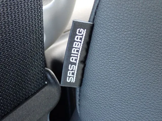 スペーシア　カスタム（スズキ）の車両写真