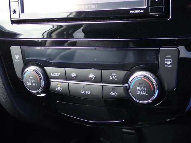 ニッサン エクストレイル ハイブリッド 2WD