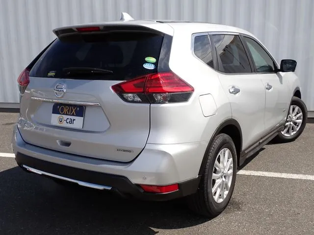 ニッサン エクストレイル ハイブリッド 2WD