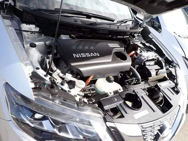 ニッサン エクストレイル ハイブリッド 2WD