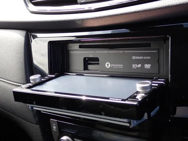 ニッサン エクストレイル ハイブリッド 2WD