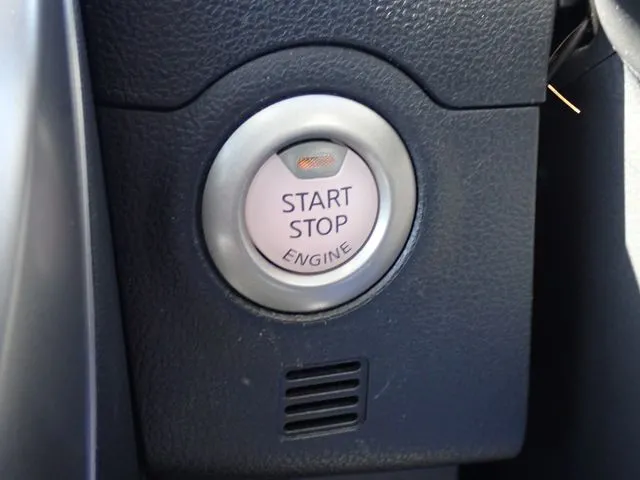 マーチ（ニッサン）の車両写真