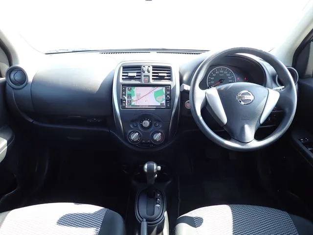 マーチ（ニッサン）の車両写真