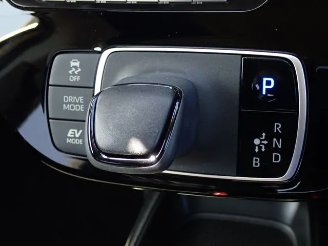 トヨタ　アクア