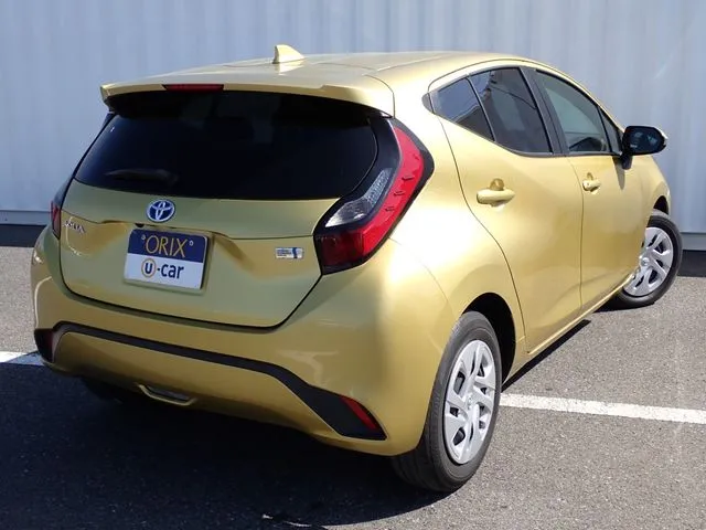 トヨタ　アクア