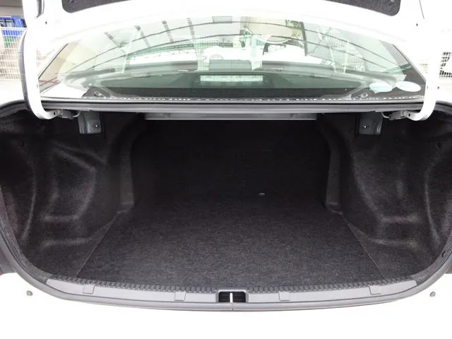 カローラアクシオ（トヨタ）の車両写真