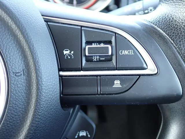 スズキ　スイフト