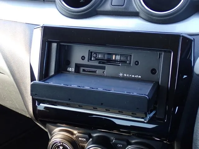 スズキ　スイフト