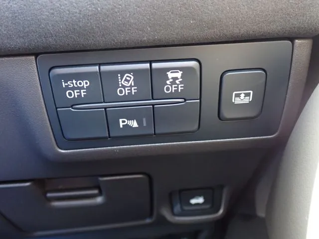 MAZDA6 セダン(マツダ)の車両写真