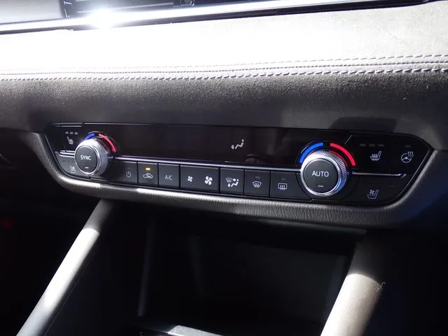 MAZDA6 セダン(マツダ)の車両写真