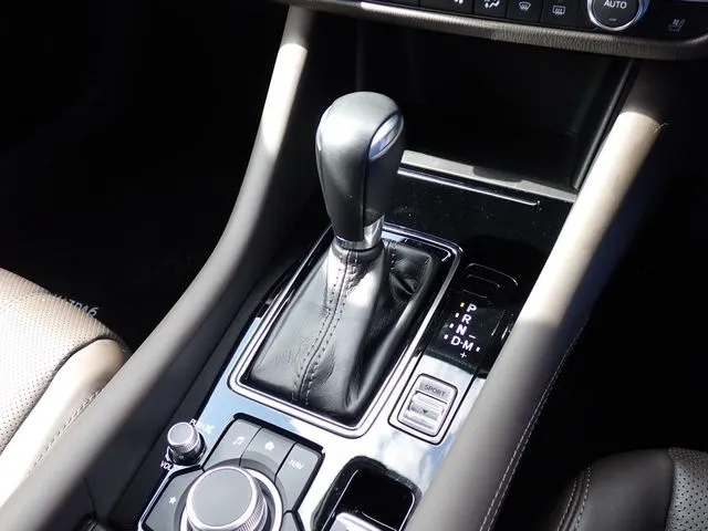 MAZDA6 セダン(マツダ)の車両写真