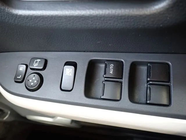 スズキ　ハスラー