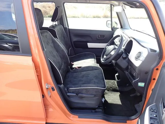 スズキ　ハスラー