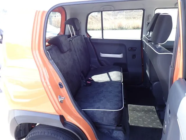 スズキ　ハスラー