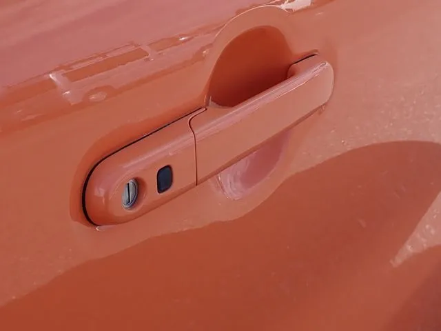 スズキ　ハスラー